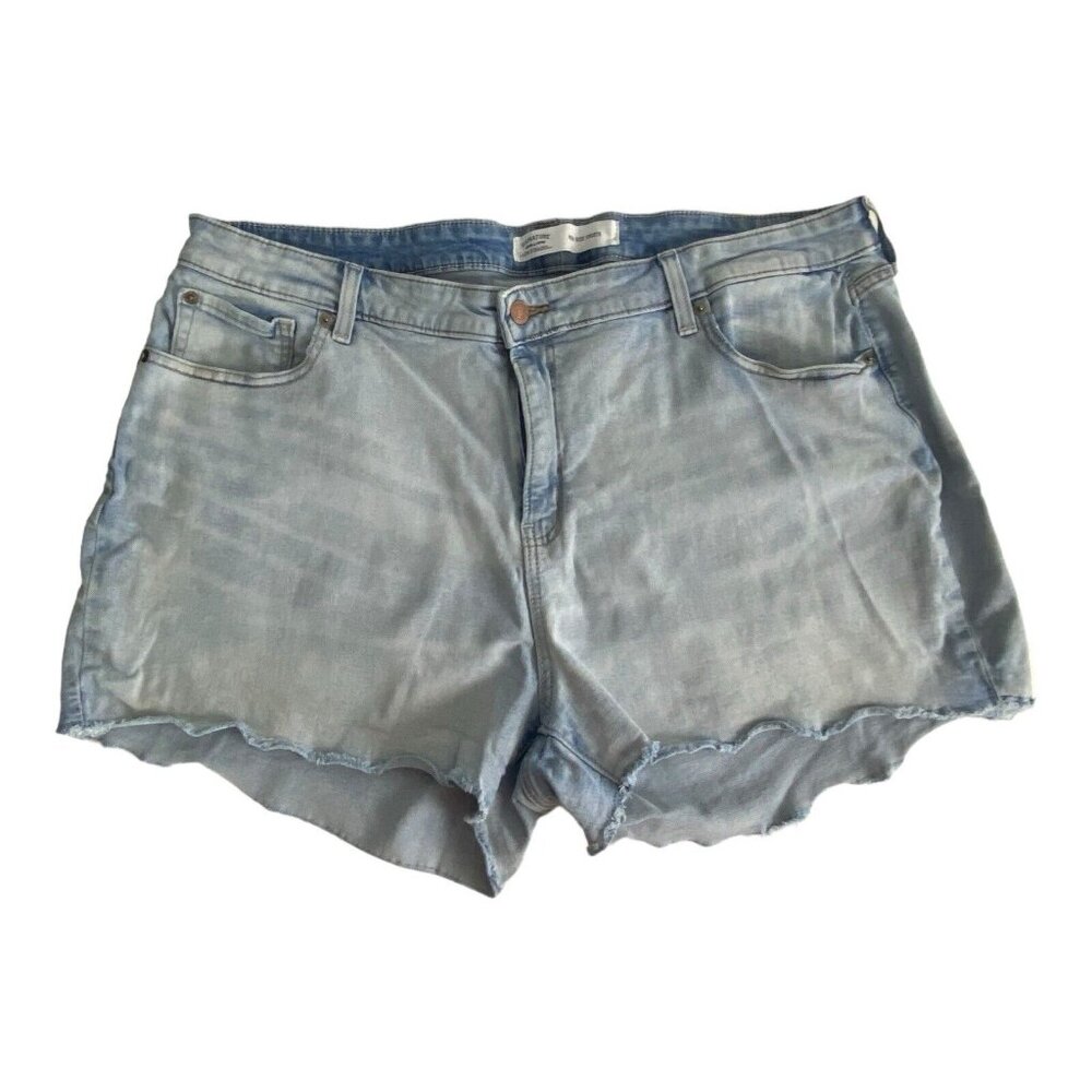 Levis Signature Womens Shorts Adult Plus Size 22 Light Wash Denim Cut off